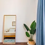 2br Cardiff With Balcony Appartement *