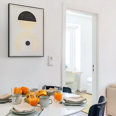 2br Cardiff With Balcony Διαμέρισμα Lisboa